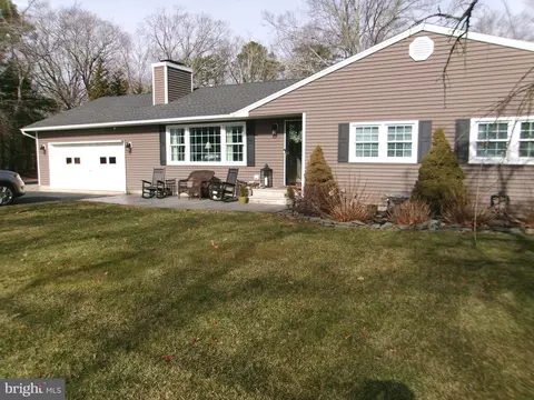 22 Nugentown Rd, Tuckerton, NJ 08087