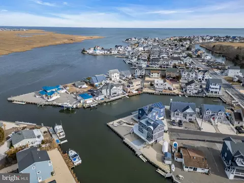 1205 Niihau Dr, Forked River, NJ 08731