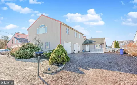 943 Jennifer Ln, Manahawkin, NJ 08050
