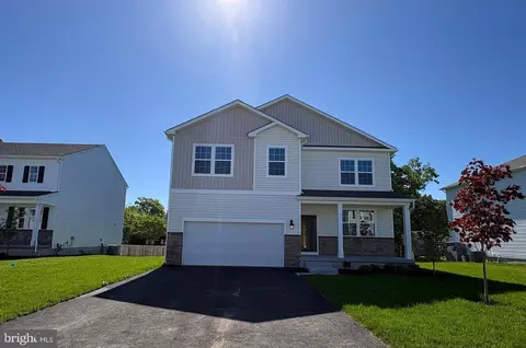 5 Dahlia Ct, Bayville, NJ 08721