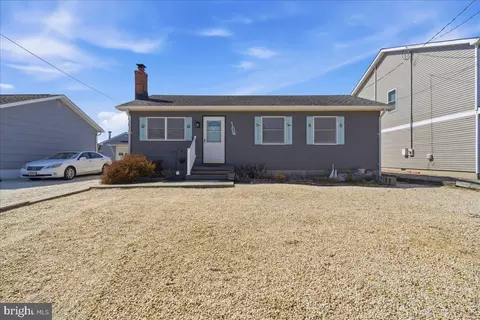 951 Beach Haven West Blvd, Manahawkin, NJ 08050