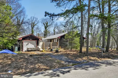 3 Demaret Ct, Little Egg Harbor Twp, NJ 08087