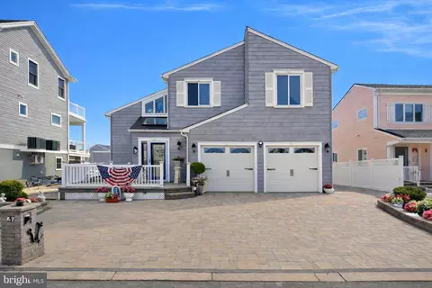 47 Henry Dr, Manahawkin, NJ 08050