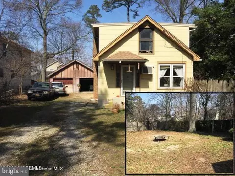 707 Parkside Ave, Toms River, NJ 08753