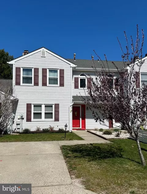 10 Ketch Ct, Little Egg Harbor Twp, NJ 08087