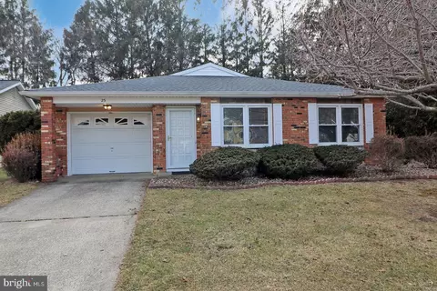 23 Abbey Rd, Brick, NJ 08723