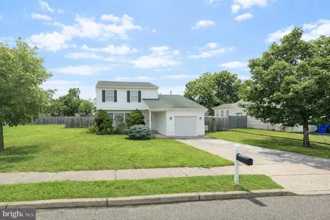 14 Cumberland Dr, Brick, NJ 08723