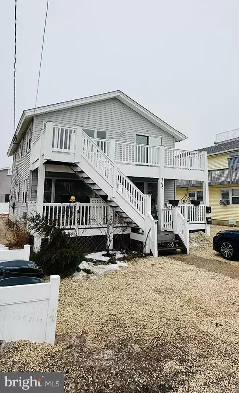 268 N 14th St, Surf City, NJ 08008