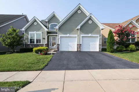 31 Garden Path, Barnegat, NJ 08005