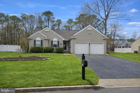 1751 Breakers Dr, Manahawkin, NJ 08050