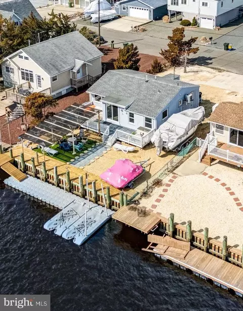 80 Dolphin Rd, Tuckerton, NJ 08087