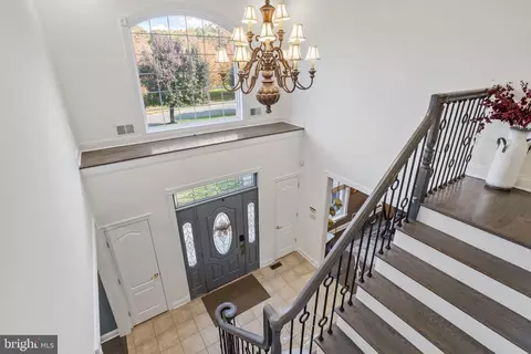 Entry Way - 14 Conor Rd, Jackson, NJ 08527 photo 7 of 10