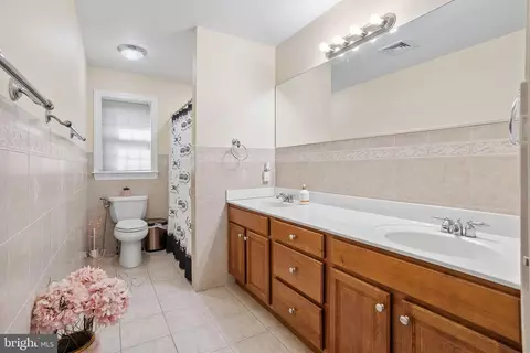 Bath - 14 Conor Rd, Jackson, NJ 08527 photo 5 of 6