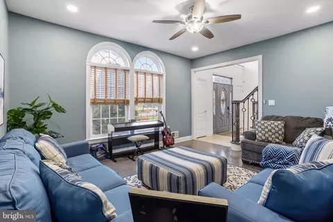 Entry Way - 14 Conor Rd, Jackson, NJ 08527 photo 5 of 10