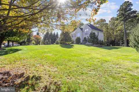 Exterior - 14 Conor Rd, Jackson, NJ 08527 photo 2 of 8
