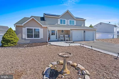 147 Locust St, Tuckerton, NJ 08087