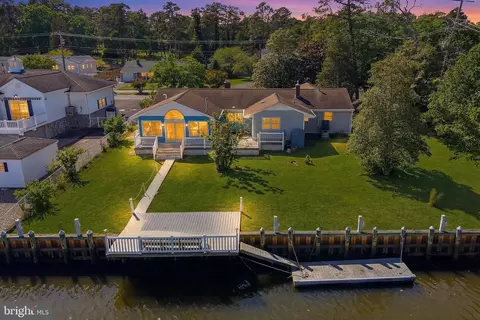 284 Country Club Blvd, Tuckerton, NJ 08087