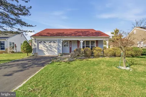 8 Marlow Ave, Manchester Township, NJ 08759