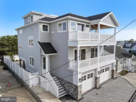 2006 N Central Ave, Surf City, NJ 08008