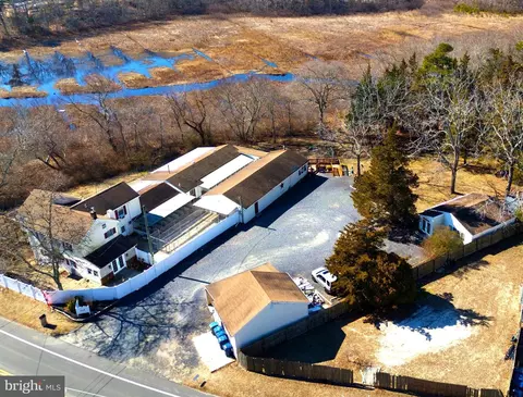 140 Giffordtown Ln, Tuckerton, NJ 08087