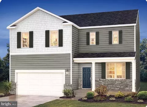 8 Half Hitch Rd, Barnegat, NJ 08005