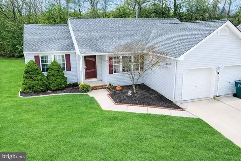 39 Jared Ln, Tuckerton, NJ 08087