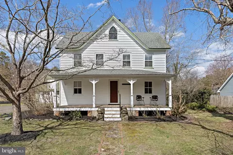 52 Littleworth Rd, Manahawkin, NJ 08050