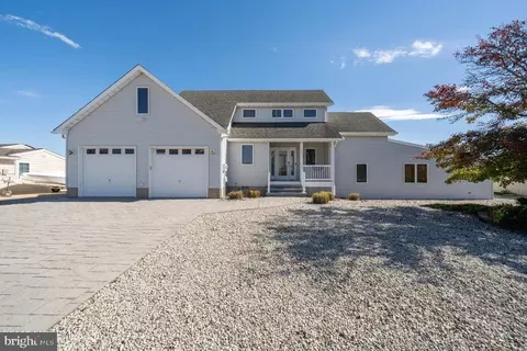 1211 Gemini Ct, Forked River, NJ 08731