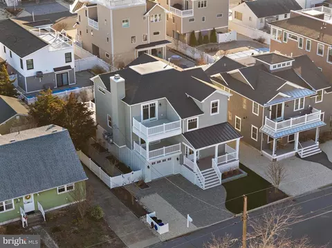 262 N 1st St, Surf City, NJ 08008