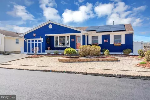 110 E Shrewsbury Dr, Little Egg Harbor Twp, NJ 08087