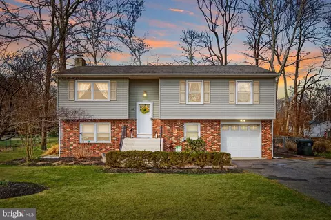 88 Evergreen Rd, New Egypt, NJ 08533