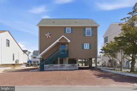 1215 Niihau Dr, Forked River, NJ 08731