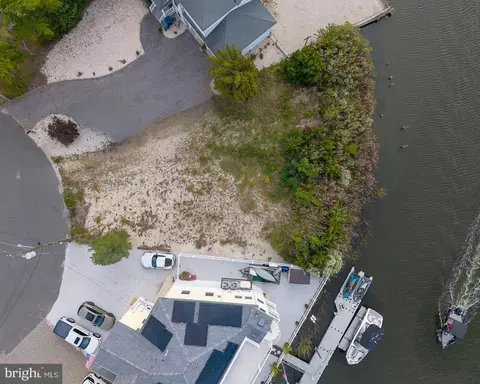 733 Twin Lakes Blvd, Little Egg Harbor Twp, NJ 08087