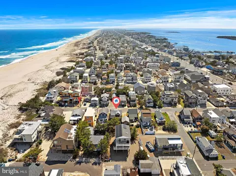 123 E 27 St, Ship Bottom, NJ 08008