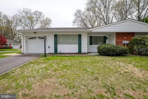 4 Maryland Ave #B, Whiting, NJ 08759