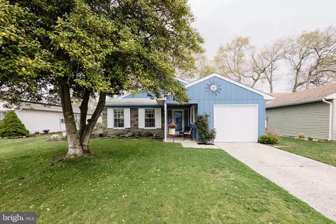 250 Lexington Dr, Little Egg Harbor Twp, NJ 08087