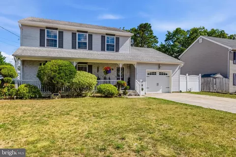 1117 Treasure Ave, Manahawkin, NJ 08050