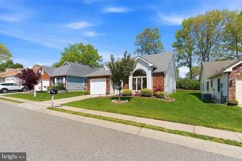 1462 Burr Oak Rd, Toms River, NJ 08755