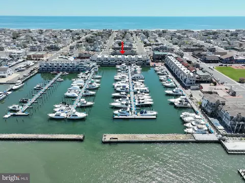 1000 N Bay Ave #C7, Beach Haven, NJ 08008