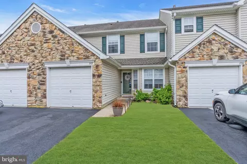205 Iris Way, Brick, NJ 08724