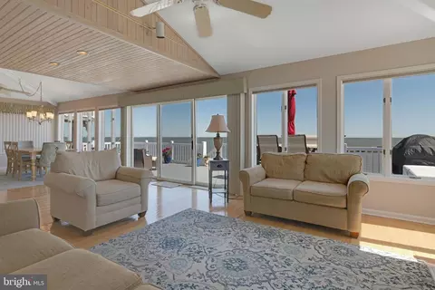 237 Heron Rd, Tuckerton, NJ 08087