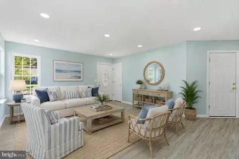 Living - 13 Abbey Ct, Forked River, NJ 08731 photo 2 of 6
