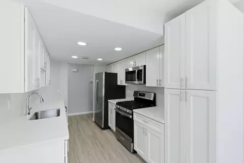 Kitchen - 13 Abbey Ct, Forked River, NJ 08731 photo 2 of 4