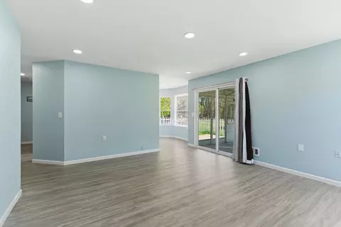Living - 13 Abbey Ct, Forked River, NJ 08731 photo 4 of 6