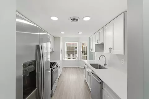 Kitchen - 13 Abbey Ct, Forked River, NJ 08731 photo 1 of 4