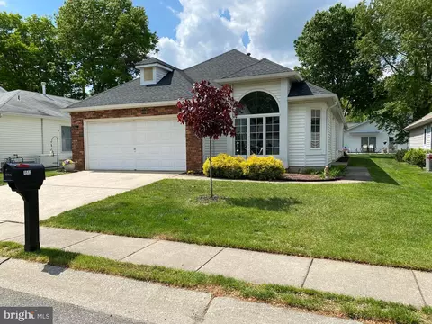 1512 Burr Oak Rd, Toms River, NJ 08755