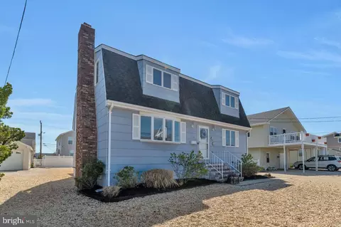 274 S 1st St, Surf City, NJ 08008