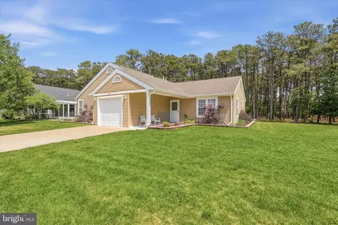 14 Abbey Ct, Forked River, NJ 08731
