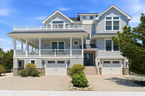 1082 Long Beach Blvd # B, Long Beach Township, NJ 08008