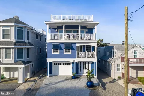 30 N 3rd St, Surf City, NJ 08008